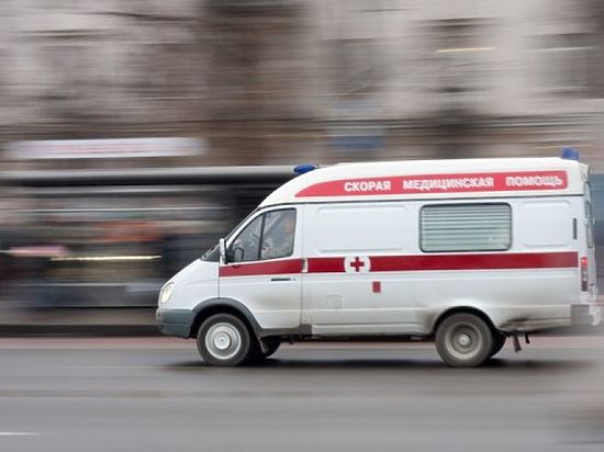 В Соль-Илецке 16-летнюю девушку сбил автомобиль