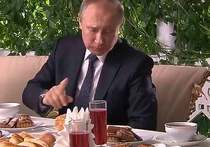Президент России Владимир Путин в этом году на официальных приемах демонстрировал тягу к простой здоровой пище
