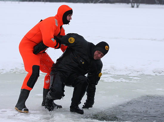 На Новый год и Рождество на улицах Москвы организовано круглосуточное дежурство спасателей