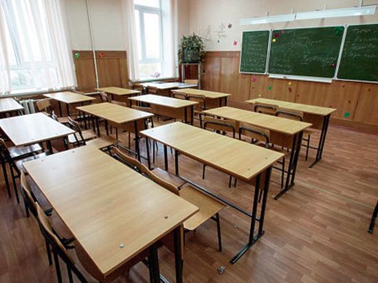 10 января в Ижевске отменили уроки во всех учебных классах
