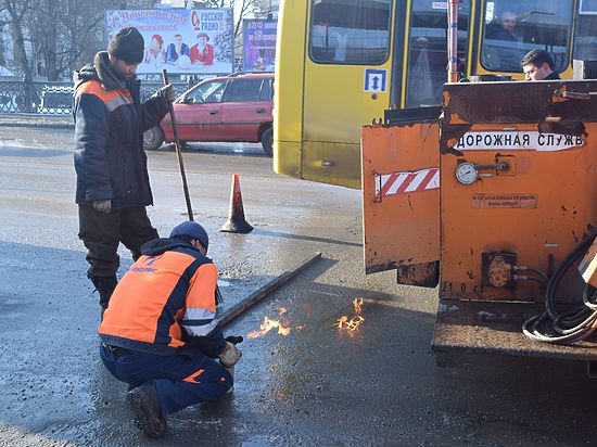 «Крымдорстрой» пообещал устранить ямы на дорогах Симферополя за две недели