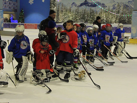В Севастополе провели детский хоккейный турнир