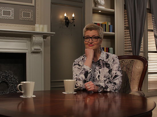 Татьяна Устинова: «Для меня Крым – это свобода, простор и теплынь!» Татьяна Устинова: «Для меня Крым – это свобода, простор и теплынь!»