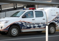 В результате наезда автомобиля на толпу людей в австралийском Мельбурне погибли не менее трех человек, еще два десятка пострадали. Практически нет сомнений, что таран был умышленным: водитель одновременно начал стрелять по собравшимся. 