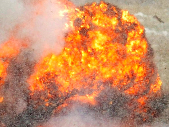 Сообщается о разрушениях и об одном погибшем