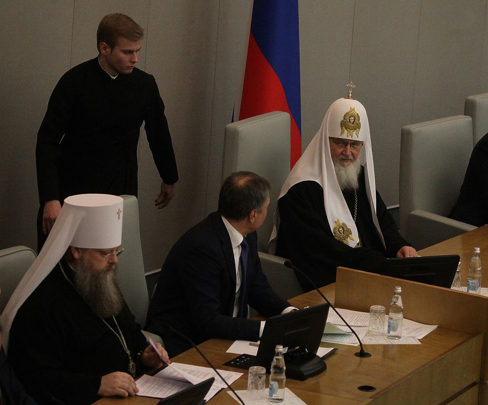 Володин пообещал патриарху Кириллу, что Госдума постарается узаконить его идеи