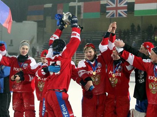 Кузбассовцы в составе сборной России стали чемпионами в первенстве мира по хоккею с мячом среди юниоров