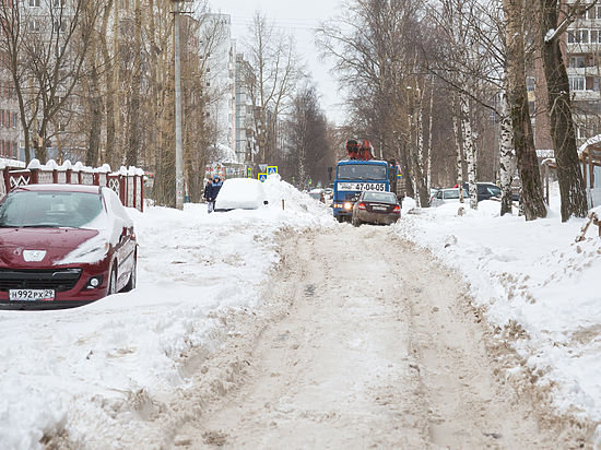 Архангельск завалило снегом: нанятые мэрией подрядчики в ауте