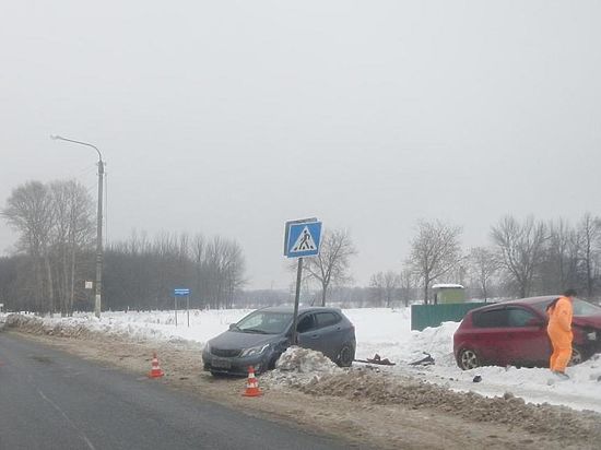 В авариях на улицах Костромы пострадали водитель и пешеход