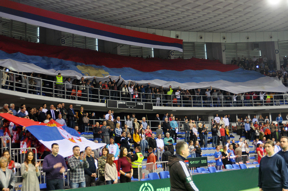 Сборная России проигрывает Сербии после первого дня Кубка Дэвиса