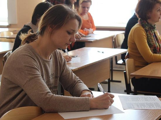 Родители школьников Казани написали ЕГЭ по русскому языку