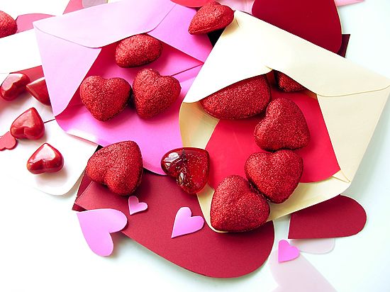 Приближается один из самых романтичных праздников – День Св. Валентина, а это значит, что многие пары размышляют над подарками