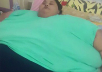 Самая тяжеловесная в мире женщина, египтянка Иман Ахмад Абдулати, которая весит целых 500 килограммов, едет в Индию на лечение