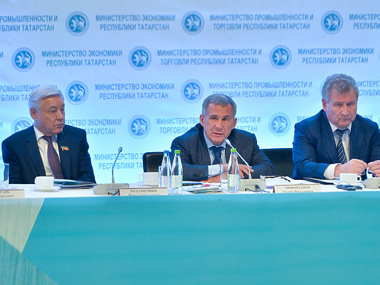 На совместной коллегии Минэкономики и Минпромторга РТ говорили о ВРП, Ту-160 и развитии моногородов