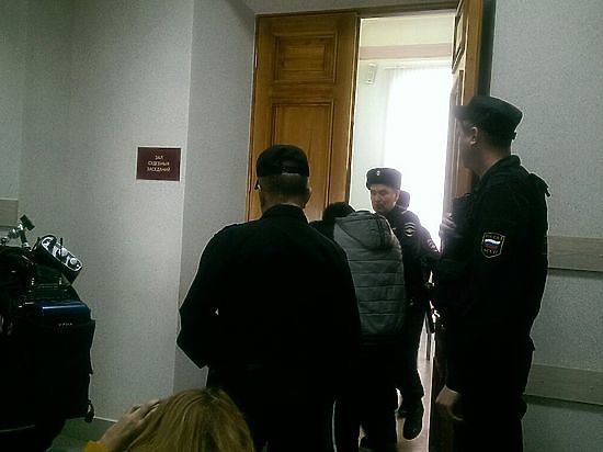В Самарском областном суде вот-вот вынесут приговор по громкому делу об убийстве семьи высокопоставленного полицейского. 
