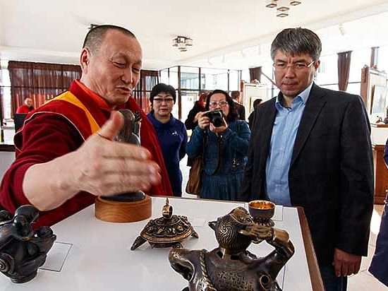 Глава буддистов России и врио главы Бурятии остались довольны первой встречей