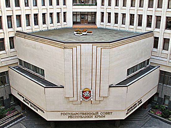 Председатель московской Коллегии адвокатов "Форум права" прокомментировал законотворчество крымских депутатов, касающееся собственности местных предпринимателей 
