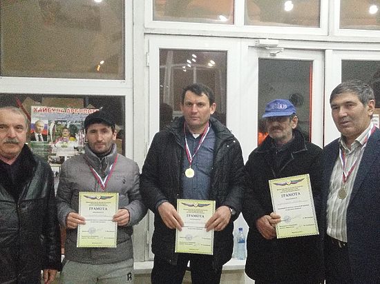 В Махачкале прошёл городской турнир по русским шашкам 