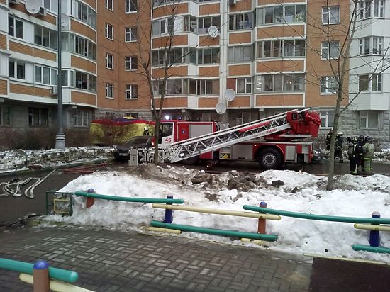 Неадекватный мужчина потребовал убрать спасательный куб