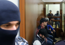 Обвиняемые в убийстве Бориса Немцова, используя свои навыки работы в правоохранительных органах, возможно пытались "замести" доказательства подготовки к преступлению ещё до убийства политика
