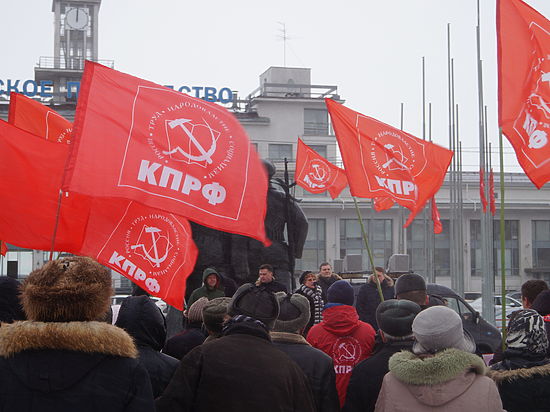 Нижегородские коммунисты провели митинг против отмены льгот пенсионерам 