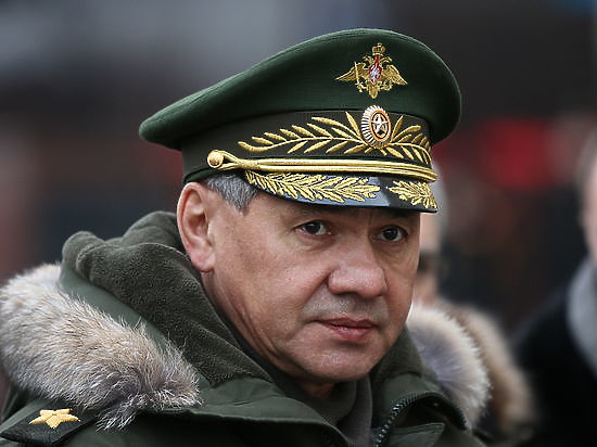 Министр обороны РФ поздравил с праздником военнослужащих и ветеранов вооруженных сил