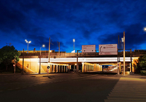 Власти города «зажгут» МЦК к сентябрю - заявки на установку художественной подсветки 15 железнодорожных мостов и других объектов инфраструктуры центрального кольца появились на сайте госзакупок
