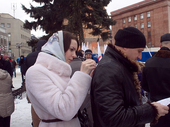 Участники марша Немцова в Нижнем Новгороде потребовали прекратить преследовать инакомыслящих