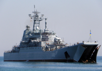 Командующий ВМС Украины: русские разбирают корабли в Крыму на запчасти