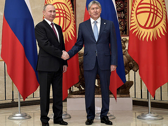 На встрече с президентом Киргизии ВВП выразил намерение помириться с Лукашенко