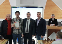 На базе молочного комбината «Ставропольский» 24 и 25 февраля состоялся турнир по быстрым шахматам, посвященный Дню защитника Отечества