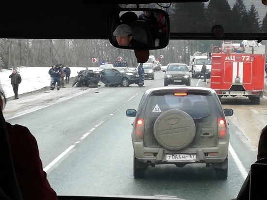 Только что на выезде из Смоленска произошла серьезная авария