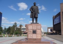 В Красноярске продолжается ажиотаж вокруг монументов