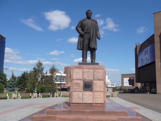 В Красноярске продолжается ажиотаж вокруг монументов. 