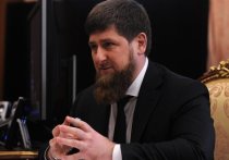 Помощник главы Чечни Даниил Мартынов подтвердил появившиеся ранее в СМИ сообщения о том, что на Рамзана Кадырова готовилось покушение. Нападение должно было состояться весной прошлого года в Беное. В грозном считают, что за этим стоят люди, которые сейчас проживают за границей. 

