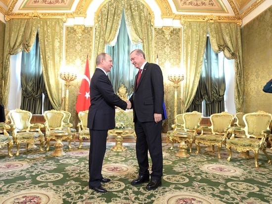Эксперт: турецкий лидер ощущает себя в изоляции, поэтому ищет сближения с Россией