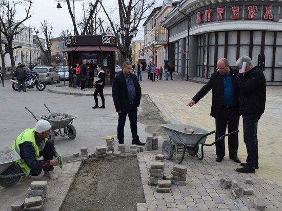 Мэр Симферополя опять недоволен реконструкцией центральных улиц