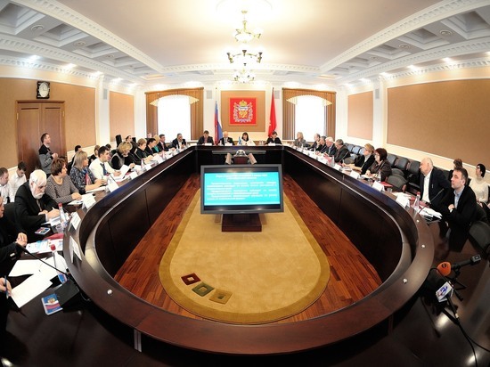 В Оренбурге прошел круглый стол по вопросам ЖКХ