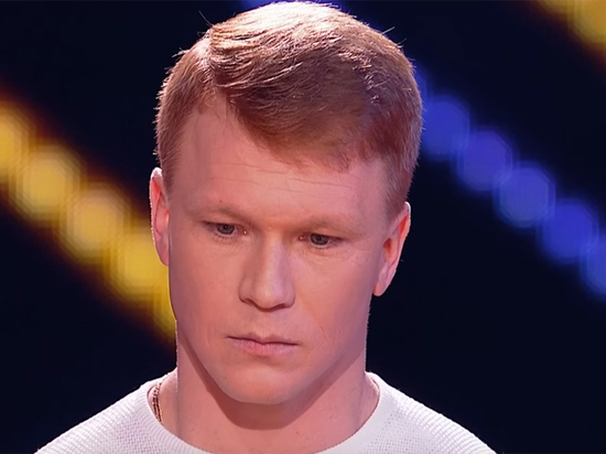 Безногий танцор Евгений Смирнов исполнил брейк в Общественной палате Безногий танцор Евгений Смирнов исполнил брейк в Общественной палате