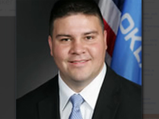 Сенатор Ральф Шорти, подозреваемый в гомосексуальной связи с подростком, известен в Оклахоме как убеждённый противник мигрантов и ЛГБТ-сообщества