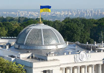 Киев: европейских политиков надо обложить санкциями за поездки в Крым