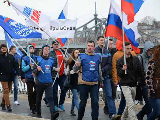 В Тверской области в честь Крыма также подняли флаги