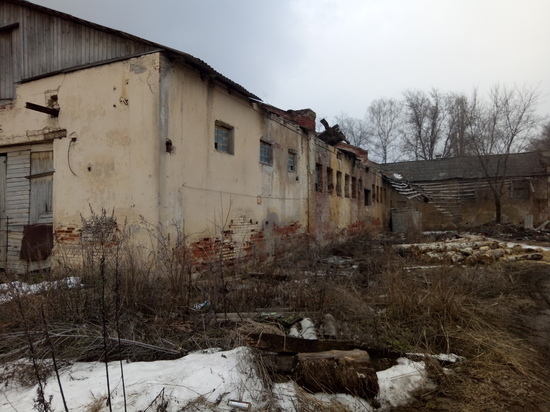 Неизвестные устроили на территории бывшей опытной станции СХИ промзону