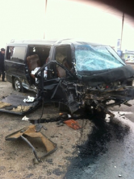 В Иркутском районе женщина погибла при столкновении маршрутки с мини-грузовиком