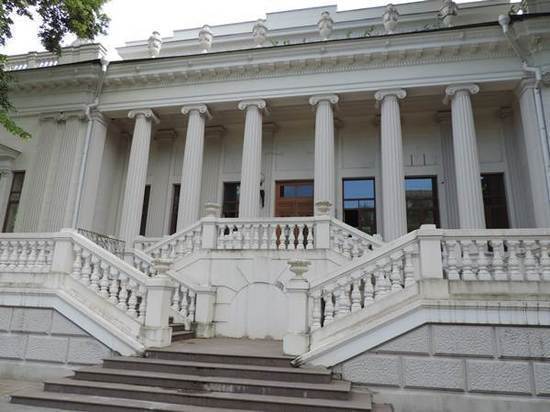 Реставрация здания библиотеки ЮФУ обернулась громким скандалом 