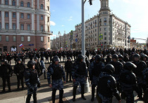 О готовности «действовать жестче», чем это было в ходе несанкционированной акции, состоявшейся в Москве 26 марта, предупредили в МВД РФ