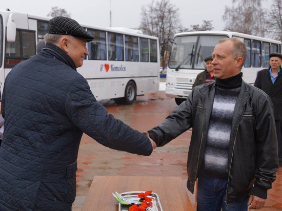 Котовск получил пять новых автобусов на газомоторном топливе