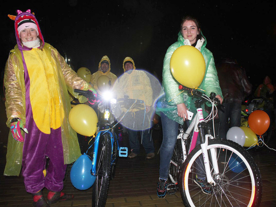 В Ставрополе состоялся флешмоб «Велосветлячки»
