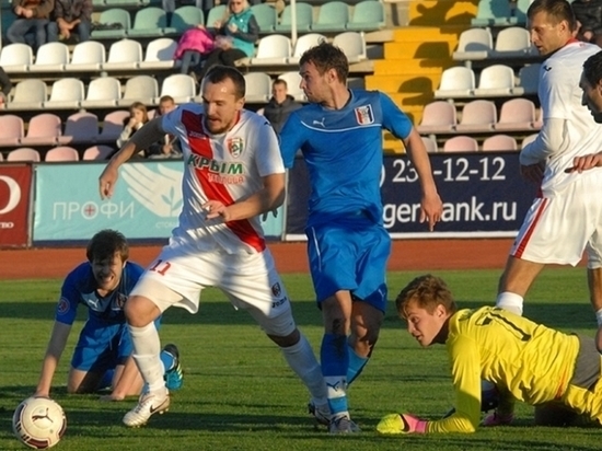 Футбол в Крыму: "ТСК-Таврия" после 17-го тура  возглавила турнирную таблицу