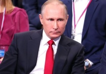 Информация о теракте в метро Санкт-Петербурга пришла после того, как президент Владимир Путин выступил на медиафоруме ОНФ